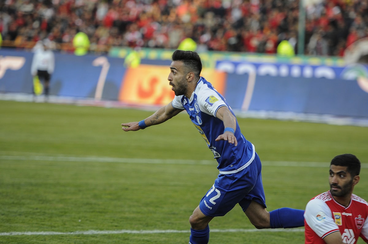 ارسلان مطهری گلزن ترین دربی باز استقلال