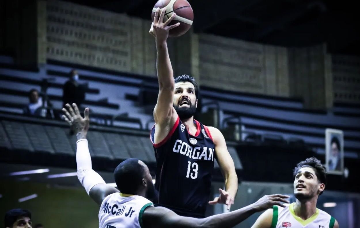 مهران گرگانی ها برنده نخستین جدال نیمه نهایی1