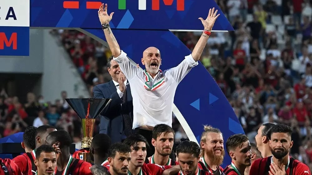 پیولی قهرمانی استقلال را به مجیدی و پین تبریک گفت