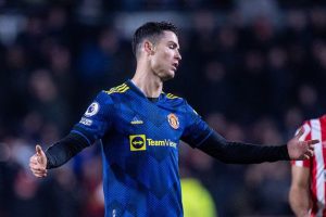 رونالدو از کاهش حقوق دریافتی از منچستر معترض است