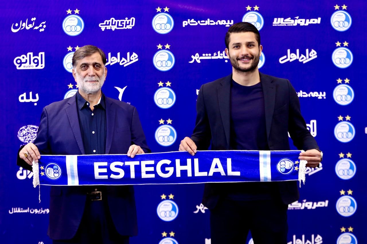 عارف غلامی در ازای چه مبلغی با استقلال تمدید کرد؟2