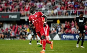 سادیو مانه نیامده برای مونیخی ها رکورد زد 1 سادیو مانه نیامده برای مونیخی ها رکورد زد