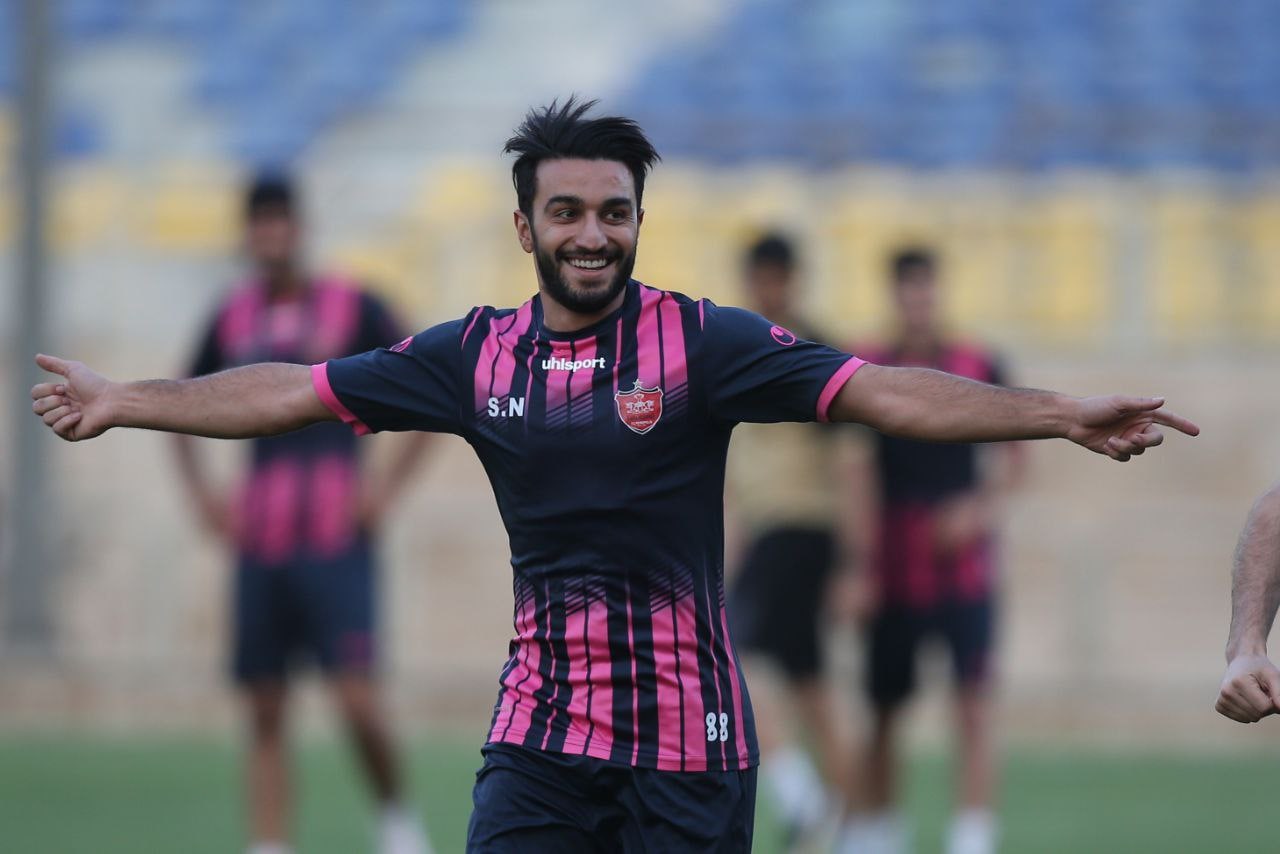 سیامک نعمتی با انگیزه در تمرینات برای حضور در ترکیب اصلی یحیی