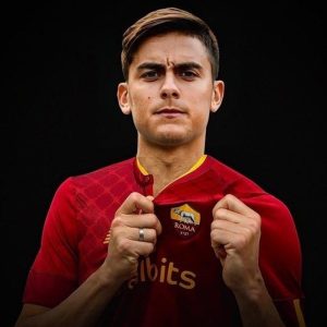 فابیو کاپلو معتقد است آ اس رم اکنون در همان سطح یوونتوس قرار دارد. 3 فابیو کاپلو معتقد است آ اس رم اکنون در همان سطح یوونتوس قرار دارد.2