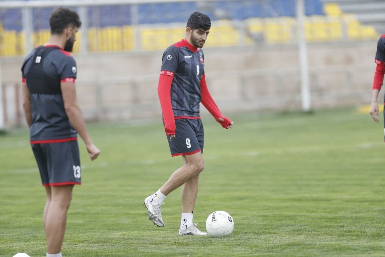 مهدی ترابی نقش محوری را در میانه میدان در مقابل ذوب آهن ایفا خواهد کرد1