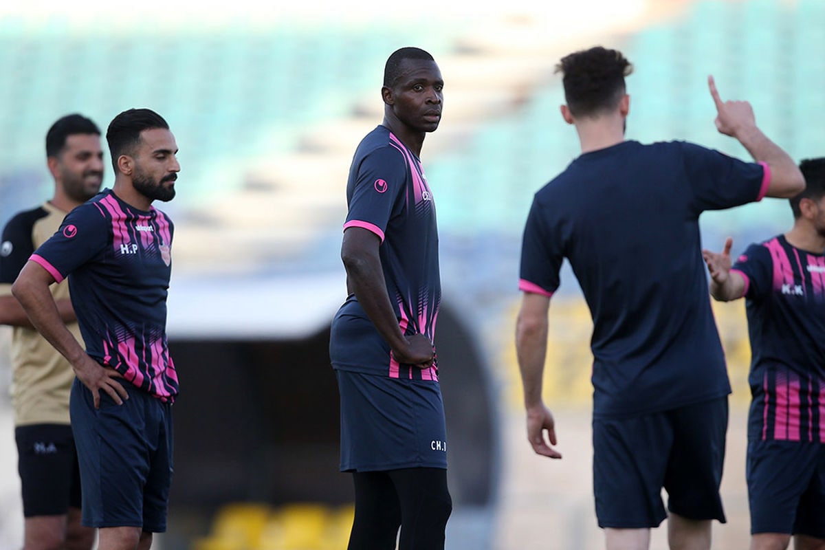 به بازی مس رفسنجان رسید1