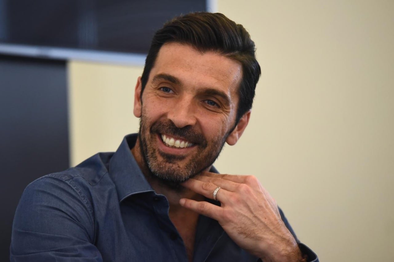 بوفون یار دوازدهم کامرون در جام جهانی 2022 قطر1