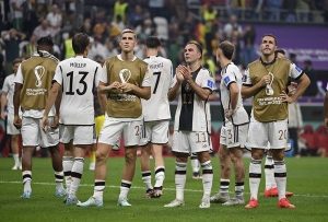 آلمان سقوط کرد با گل جنجالی ژاپن 2 آلمان سقوط کرد با گل جنجالی ژاپن