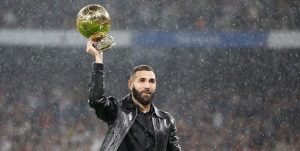 دشان به چه دلیل از بنزما ناراحت شده است؟ 2 دشان به چه دلیل از بنزما ناراحت شده است؟3