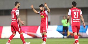 محمد عمری شیوه بازی خودش را تغییر داده است؟2