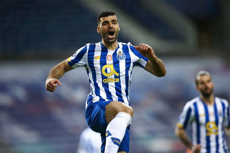 مهدی طارمی برای چهارمین فصل پیاپی شمار گل های خود را به لیگ برتر پرتغال دو رقمی کرد