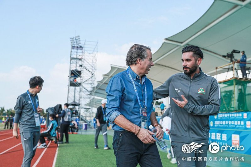 مربی ایرانی همکاری اش را با سرمربی اسپانیایی در سوپر لیگ چین ادامه می دهد2