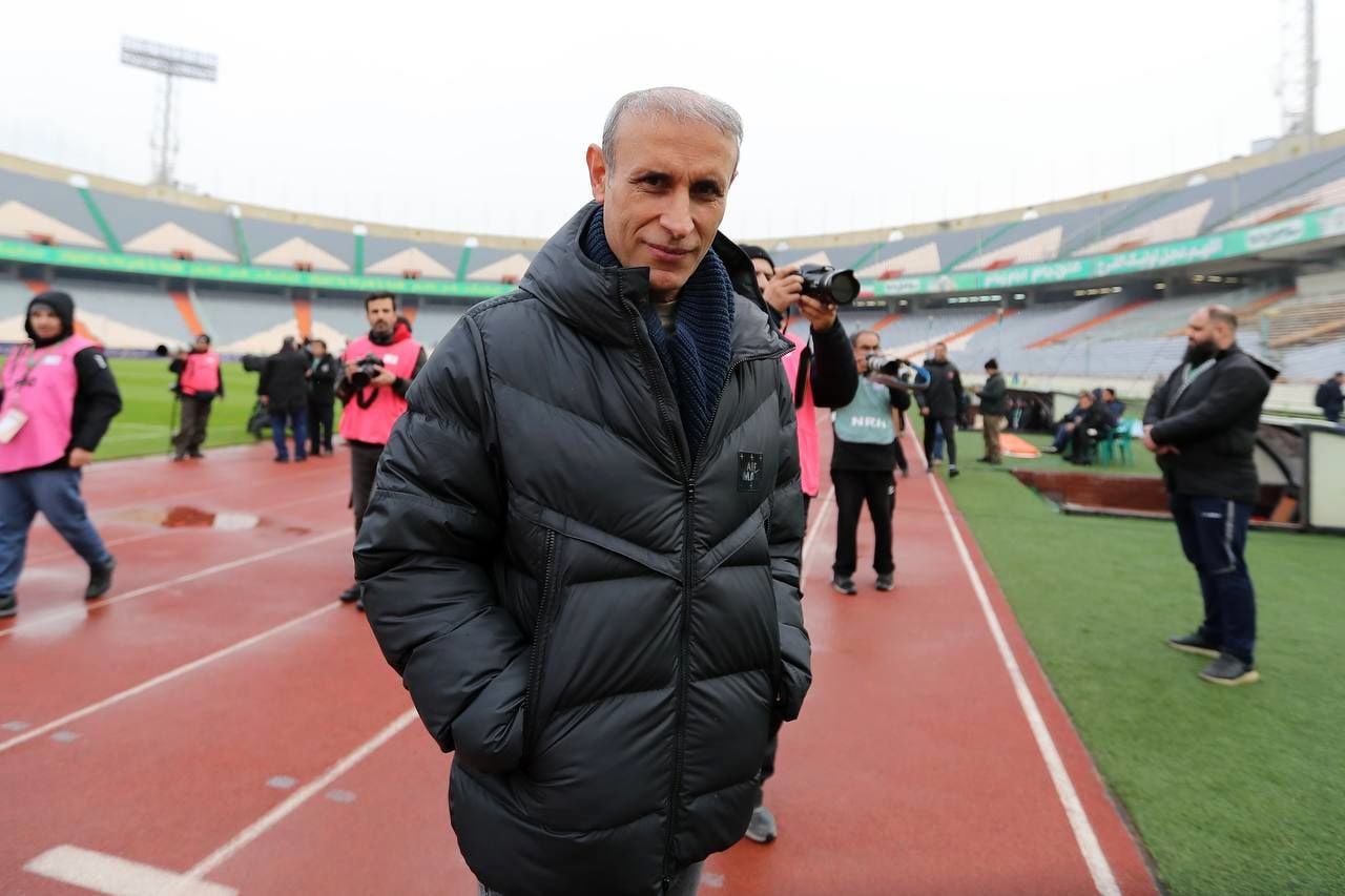 گل محمدی به نشست خبری نمی رود، پرسپولیس می برد!