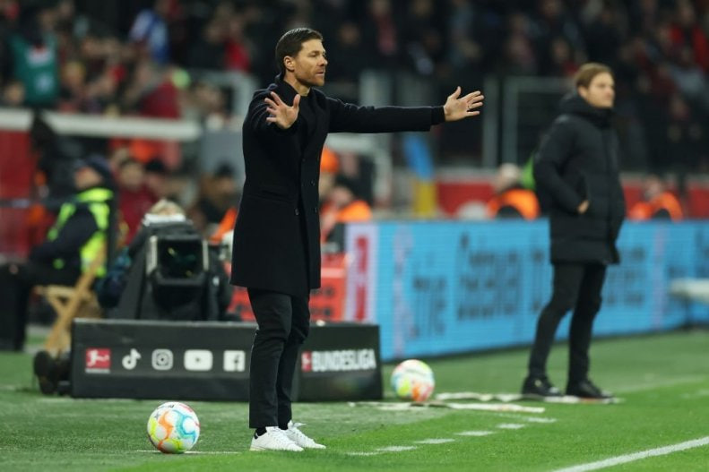 سرمربی آزمون پیشنهاد لیگ برتری دارد