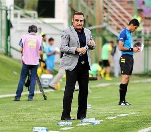 فرهاد کاظمی این روز ها در فوتبال فعالیت نمی کند 2 فرهاد کاظمی این روز ها در فوتبال فعالیت نمی کند1