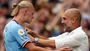 فوتبالیست سال انگلیس ارلینگ هالند شد. 2 فوتبالیست سال انگلیس ارلینگ هالند شد.