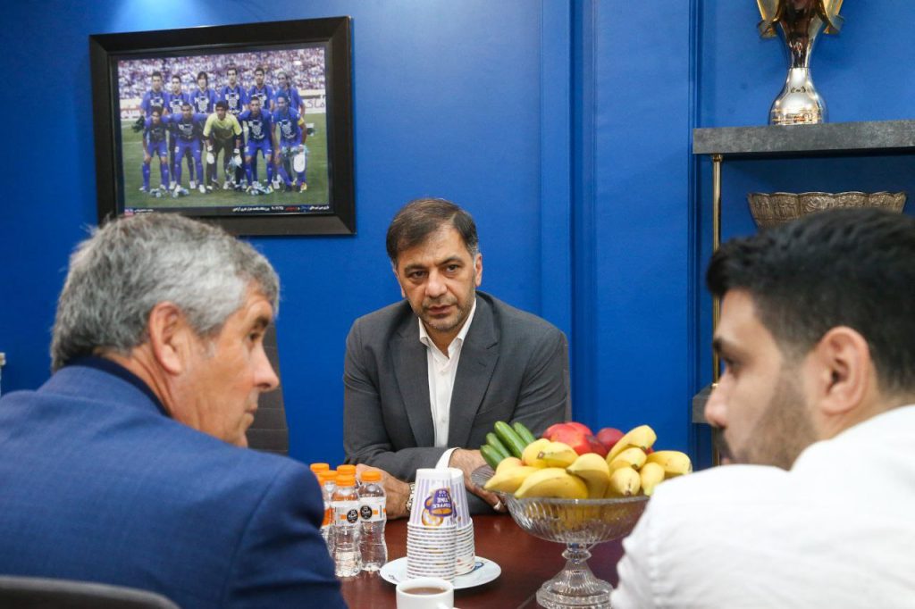 حجت کریمی