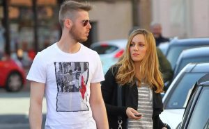 عروسی گلری که در اوج شرایط پیچیده و آینده‌ای نامعلوم برگزار شد