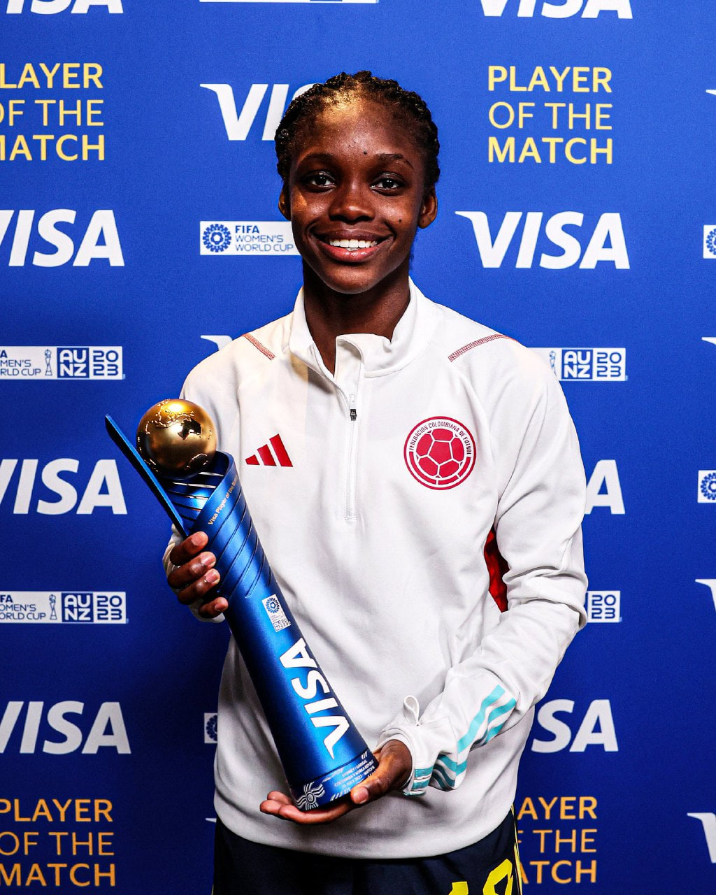 لیندا کایسدو در تمرینات کلمبیا بیهوش شد