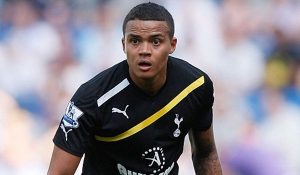 جرمین جناس، کارشناس تلویزیونی، پس از انتقاد شدید از داور دربی شمال لندن، عذرخواهی کرد 1 جرمین جناس