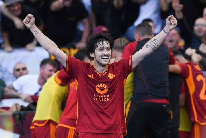 باشگاه سویا ،آزمون را قطعی و دائمی از لورکوزن می خرد1