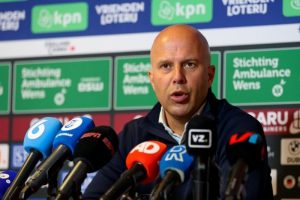 حمایت سرمربی فاینورد از جهانبخش1