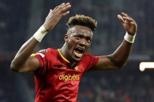 رقیب آزمون آماده بازگشت به میادین می باشد 1 رقیب آزمون آماده بازگشت به میادین می باشد1