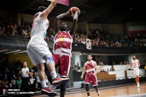 سرمربی تیم ملی بسکتبال ترکیب تیم ملی قطر را منصفانه نمی داند1