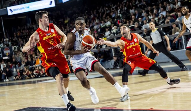 شکست قدرت های بسکتبال جهان در یک شب