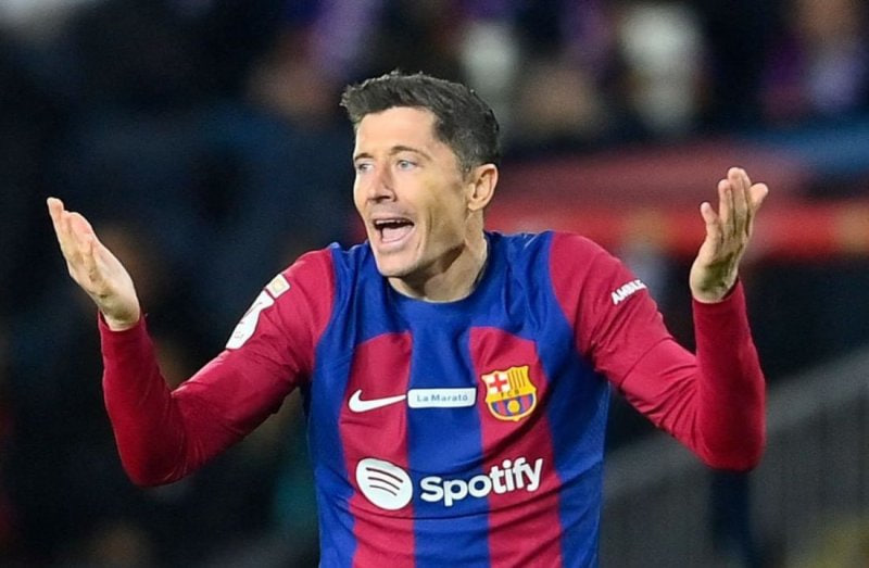 عرب ها برای به خدمت گرفتن سه ستاره بارسلونا دست به کار شده اند3