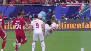 گل آزمون به قطر نامزد زیباترین گل جام ملت‌های آسیا شد2