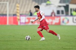 داستان رد پیشنهاد استقلال هافبک پرسپولیسی 2 داستان رد پیشنهاد استقلال هافبک پرسپولیسی1