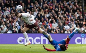 احتمال نرسیدن گواردیول به بازی بزرگ مقابل رئال مادرید 1 احتمال نرسیدن گواردیول به بازی بزرگ مقابل رئال مادرید2