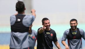 سرمربی پرسپولیس فهرست بازیکنان مورد نظر خود را به باشگاه داده است 1 سرمربی پرسپولیس فهرست بازیکنان مورد نظر خود را به باشگاه داده است2