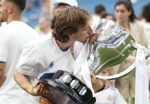 رئال مادرید خواستار دریافت جام در خانه شده است 2 رئال مادرید خواستار دریافت جام در خانه شده است2