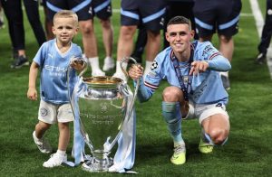 فیل فودن پر درآمد ترین بازیکن تاریخ لیگ جزیره 2 فیل فودن پر درآمد ترین بازیکن تاریخ لیگ جزیره1