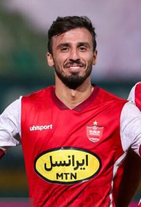 هافبک پرسپولیس با دو پیشنهاد مالی مناسب مواجه شده است 3 هافبک پرسپولیس با دو پیشنهاد مالی مناسب مواجه شده است