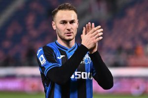 بازیکن مورد نظر یوونتوس با تیمش تمرین نمی کند 1 بازیکن مورد نظر یوونتوس با تیمش تمرین نمی کند2