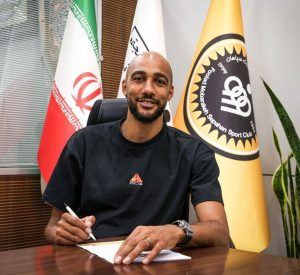 هافبک فرانسوی رسما زردپوش شد 1 هافبک فرانسوی رسما زردپوش شد2