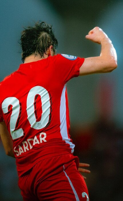 آزمون برای کفش طلا راهی لیگ امارات شده است