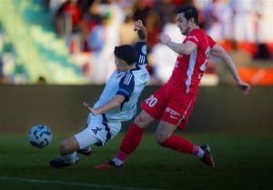 آزمون برای کفش طلا راهی لیگ امارات شده است2