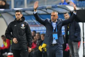 با سرمربی بلغاری مورد نظر استقلال بیشتر آشنا شویم 1 با سرمربی بلغاری مورد نظر استقلال بیشتر آشنا شویم2