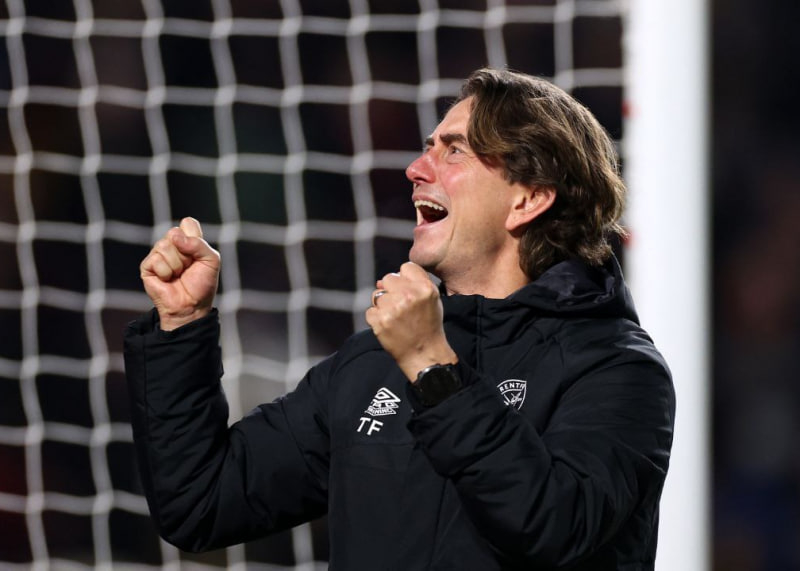 سرمربی برنتفورد هیچ علاقه ای برای هدایت یونایتد ندارد