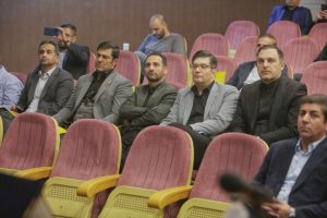 سو استفاده مدیر عامل یک باشگاه برای خودش و خانواده 1 سو استفاده مدیر عامل یک باشگاه برای خودش و خانواده