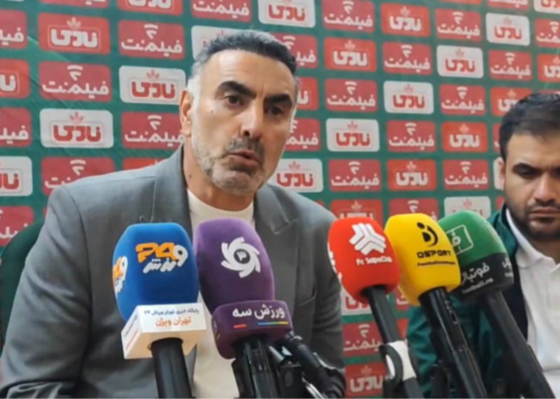 محمود فکری به دلیل اظهارات عجیب خود در نشست خبری به صورت موقت محروم شد2