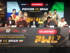 تقدیر علیرضا دبیر از رئیس فدراسیون کشتی روسیه1