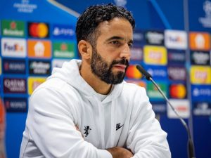 سرمربی جدید یونایتد بازیکنی از اسپورتینگ نمی آورد 2 سرمربی جدید یونایتد بازیکنی از اسپورتینگ نمی آورد1