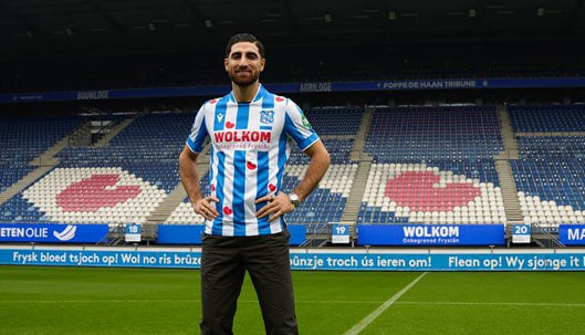 علیرضا جهانبخش با شماره 30 در تیم جدیدش1