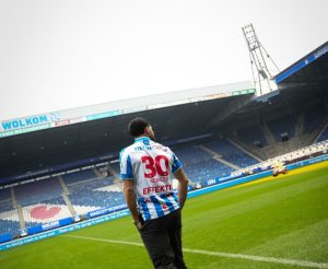 علیرضا جهانبخش با شماره 30 در تیم جدیدش2