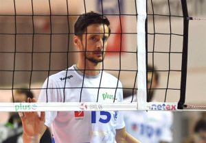 پاسور 45 ساله و بازنشسته به میادین بازگشت22